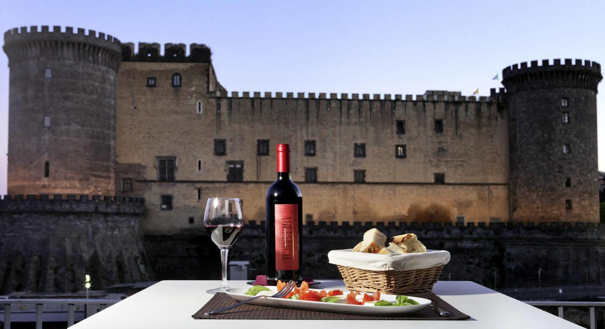 Hotel Mercure Centro Angioino Neapel