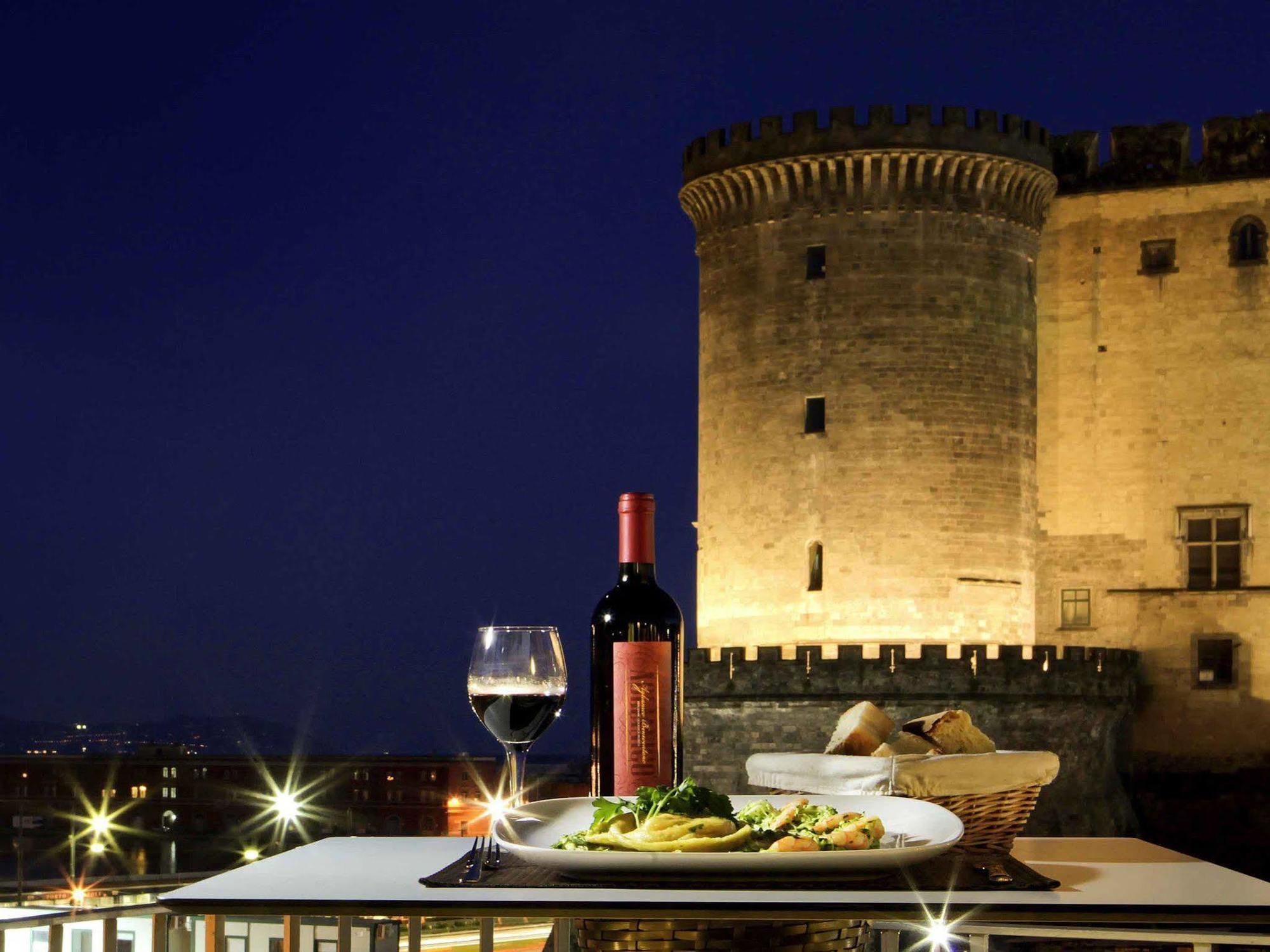 Hotel Mercure Centro Angioino Neapel