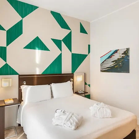 Mercure Napoli Centro Angioino Esterno foto