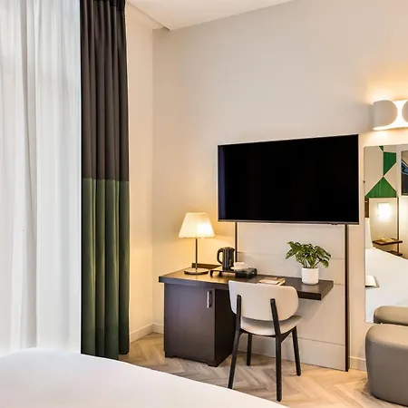 Mercure Napoli Centro Angioino Esterno foto